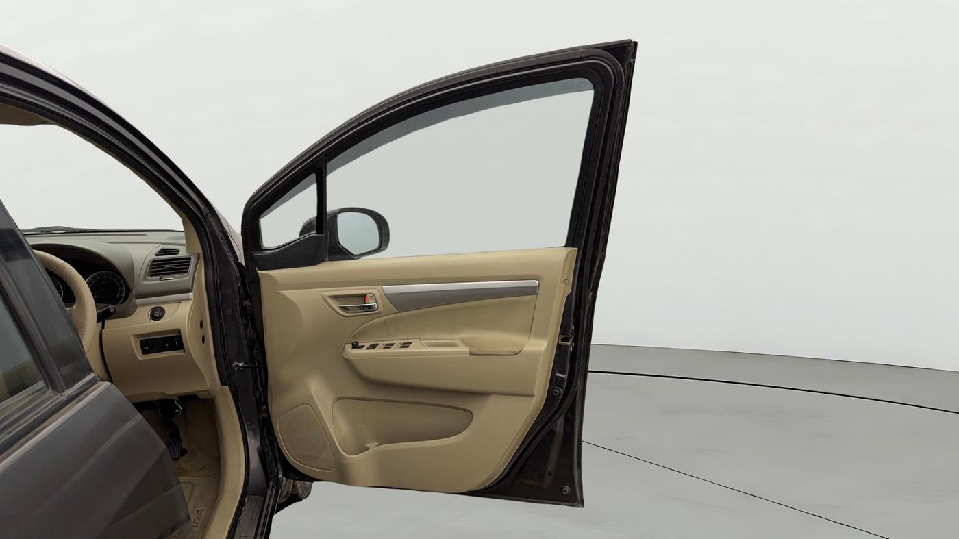 2015 Maruti Ertiga ZXI+, Petrol, Manual, 18,842 km, RHS Front Door