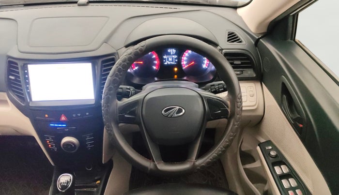 2021 Mahindra XUV300 W4 1.2 PETROL, Petrol, Manual, 40,775 km, Steering Wheel Close Up
