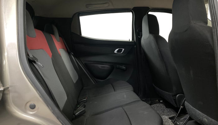 2019 Renault Kwid RXT 1.0 (O), Petrol, Manual, 50,718 km, Right Side Rear Door Cabin