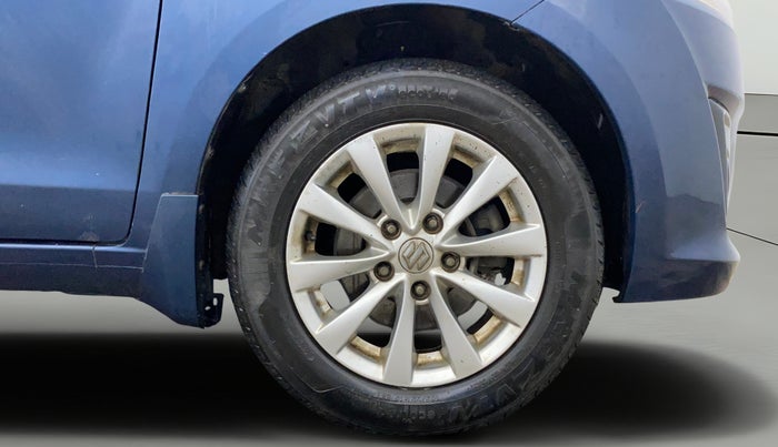2014 Maruti Ertiga VXI Limited Edition, Petrol, Manual, 63,840 km, Right Front Wheel