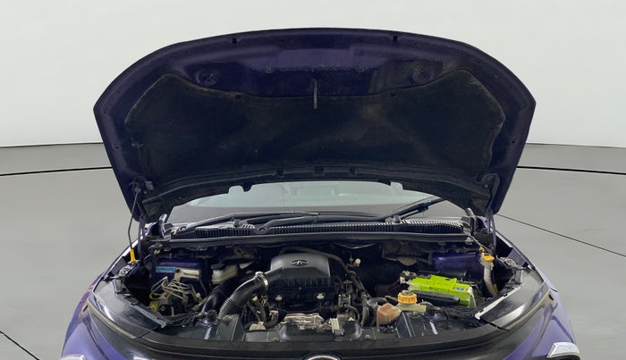 2023 Tata NEXON FEARLESS + SUNROOF DUAL TONE 1.2 PETROL, Petrol, Manual, 35,497 km, Open Bonet