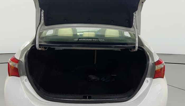 2015 Toyota Corolla Altis VL CVT PETROL, Petrol, Automatic, 1,10,693 km, Boot Open Zoomed View