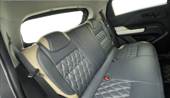 2022 Tata PUNCH ACCOMPLISHED AMT, Petrol, Automatic, 46,051 km, Right Side Rear Door Cabin