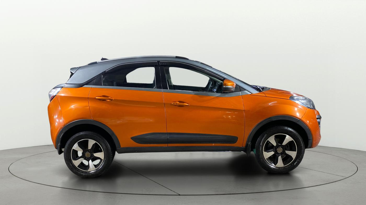 2019 Tata NEXON XZ PLUS PETROL DUAL TONE, Petrol, Manual, 60,351 km, Right Side View