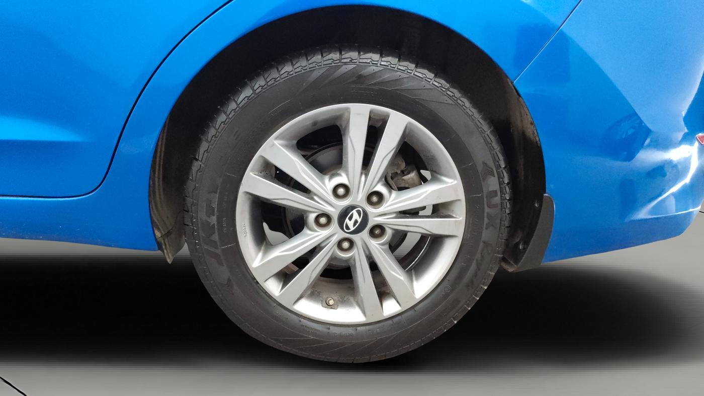 2017 Hyundai New Elantra 2.0 SX(O) AT PETROL, Petrol, Automatic, 67,772 km, Left Rear Wheel