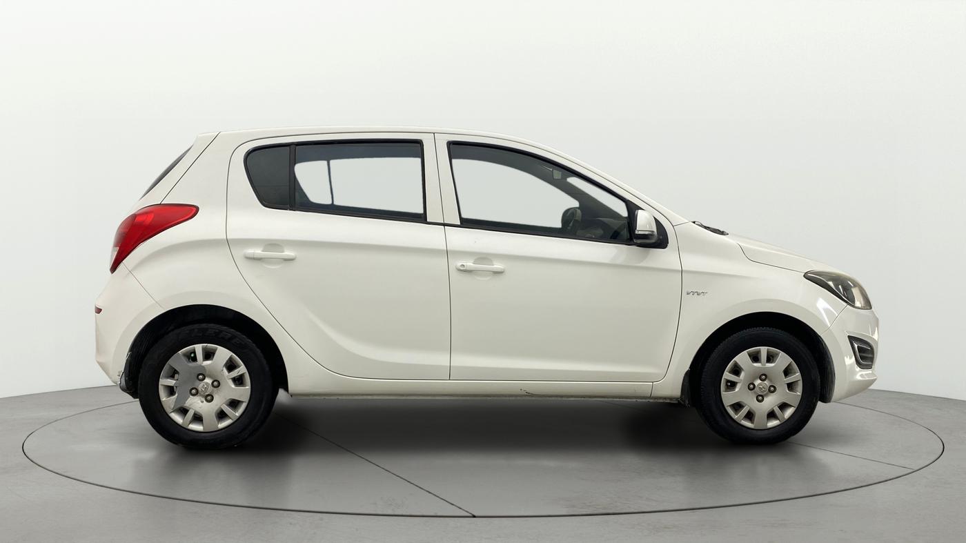 2013 Hyundai i20 MAGNA 1.2, Petrol, Manual, 65,517 km, Right Side View