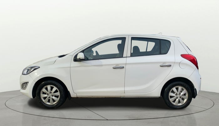 2013 Hyundai i20 SPORTZ 1.2, Petrol, Manual, 1,08,458 km, Left Side