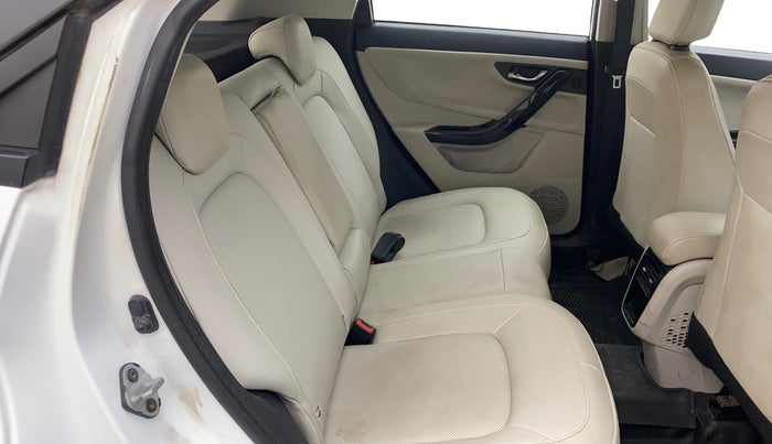 2022 Tata NEXON XZ PLUS (PREMIUM) PETROL, Petrol, Manual, 39,575 km, Right Side Rear Door Cabin