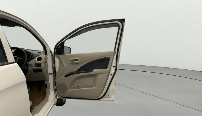 2016 Maruti Celerio VXI, Petrol, Manual, 1,34,515 km, RHS Front Door