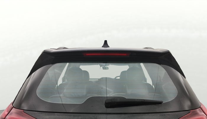 2024 Mahindra XUV700 AX5 Petrol AT 7 STR, Petrol, Automatic, 10,524 km, Rear Windshield