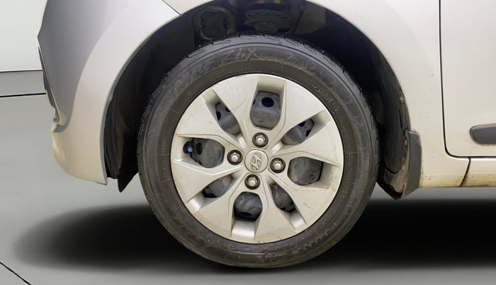 2016 Hyundai Xcent S 1.2, Petrol, Manual, 73,596 km, Left Front Wheel