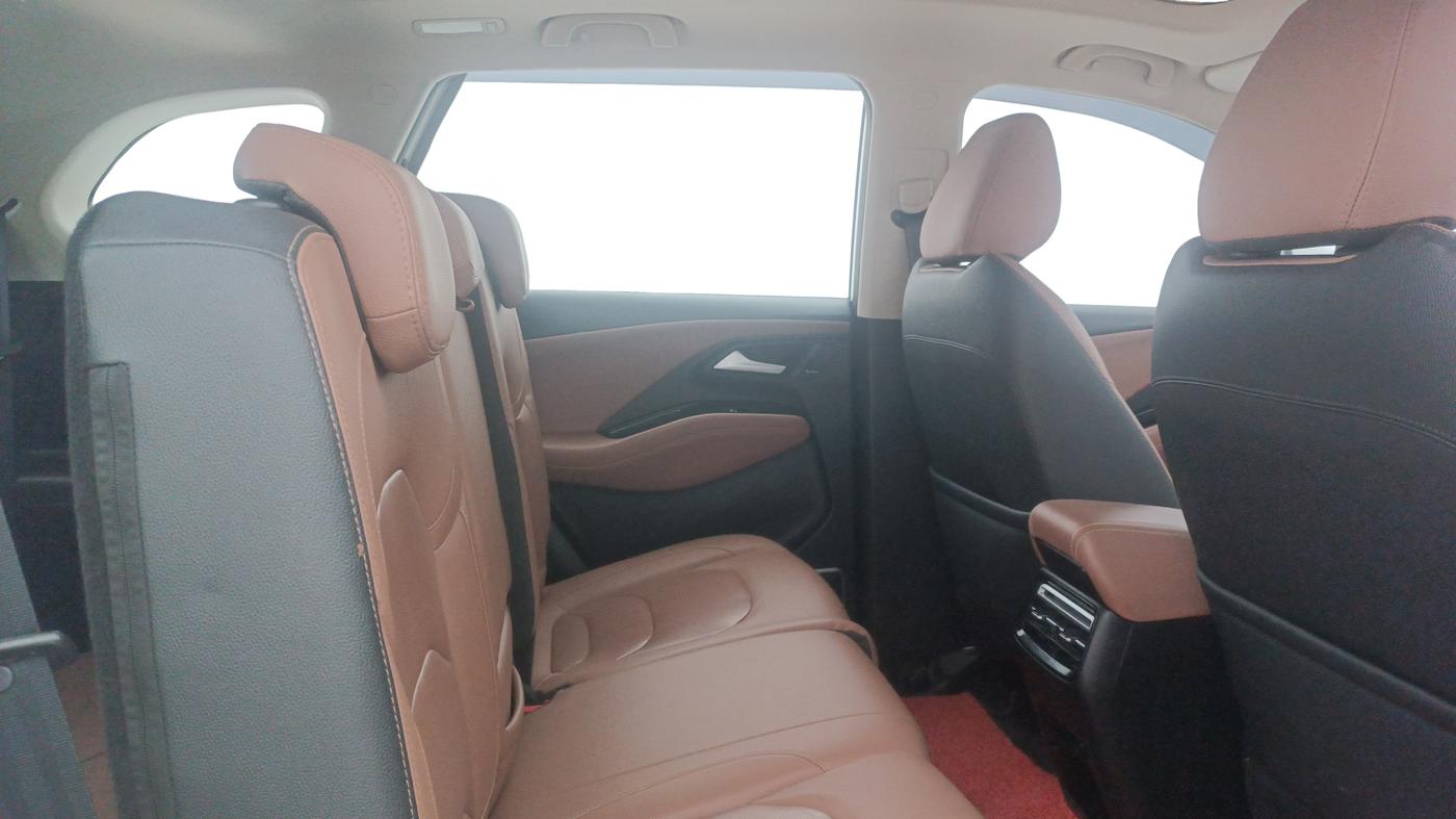 2023 MG HECTOR PLUS SHARP PRO 2.0 TURBO DIESEL 7 STR, Diesel, Manual, 47,089 km, Right Side Rear Door Cabin