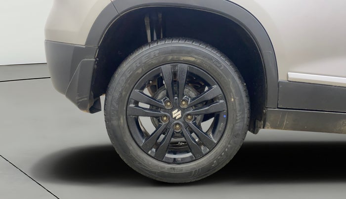 2018 Maruti Vitara Brezza ZDI PLUS, Diesel, Manual, 68,583 km, Right Rear Wheel