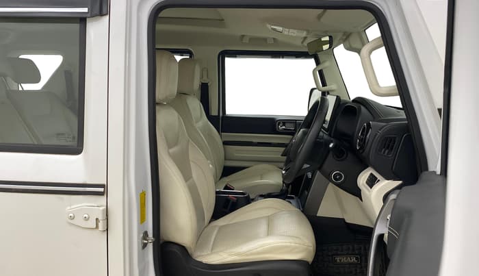 2025 Mahindra Thar Roxx  AX7 L Petrol AT 2WD, Petrol, Automatic, 29,898 km, Right Side Front Door Cabin