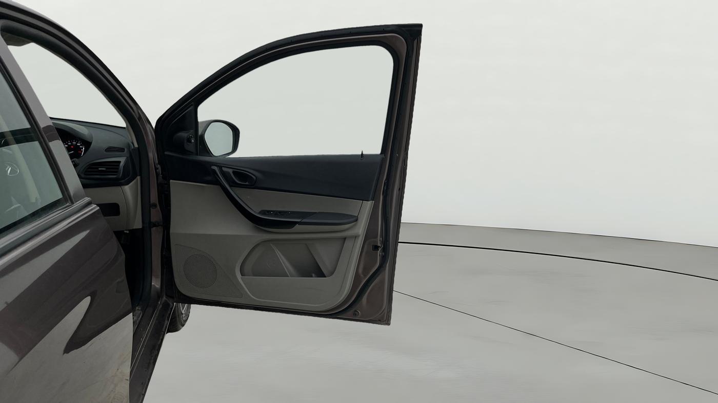 2019 Tata Tiago XZA PETROL, Petrol, Automatic, 38,377 km, RHS Front Door