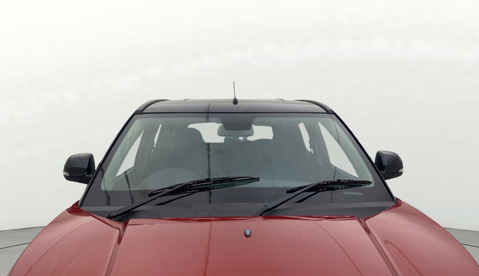 2018 Mahindra KUV 100 NXT K8 P 6 STR DUAL TONE, Petrol, Manual, 42,754 km, Front Windshield