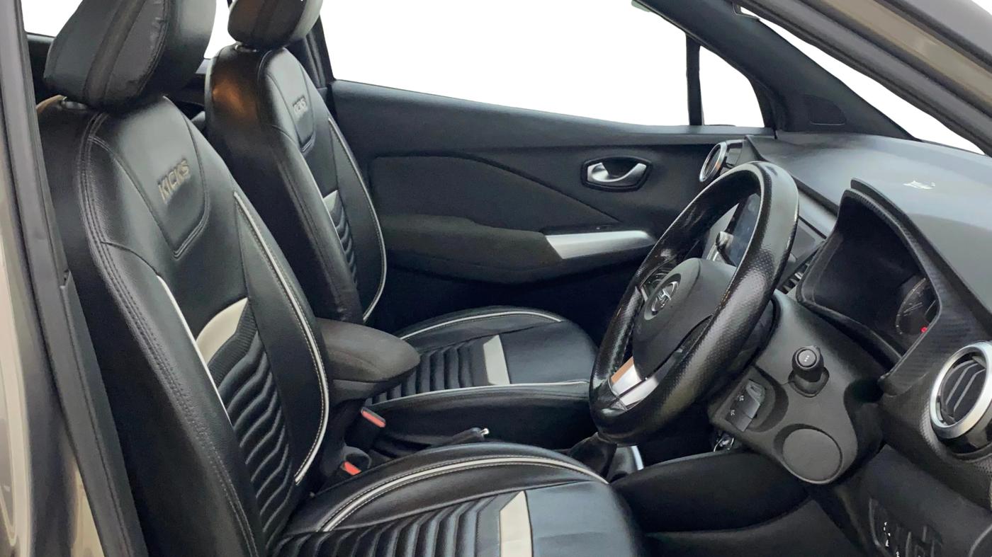 2021 Nissan Kicks XV PREMIUM TURBO 1.3 CVT, Petrol, Automatic, 68,332 km, Right Side Front Door Cabin