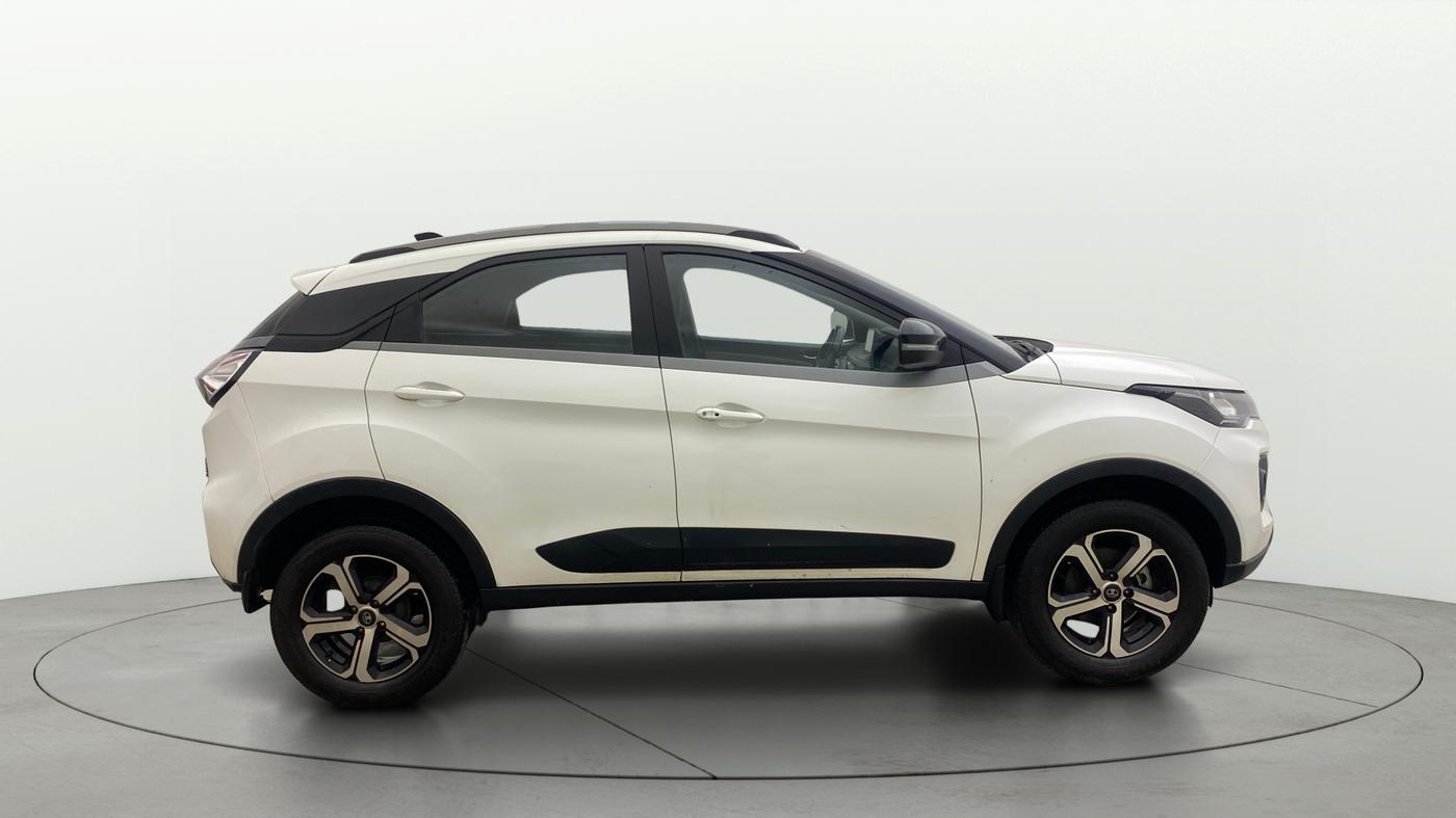 2022 Tata NEXON XZ PLUS (O) PETROL, Petrol, Manual, 34,208 km, Right Side View