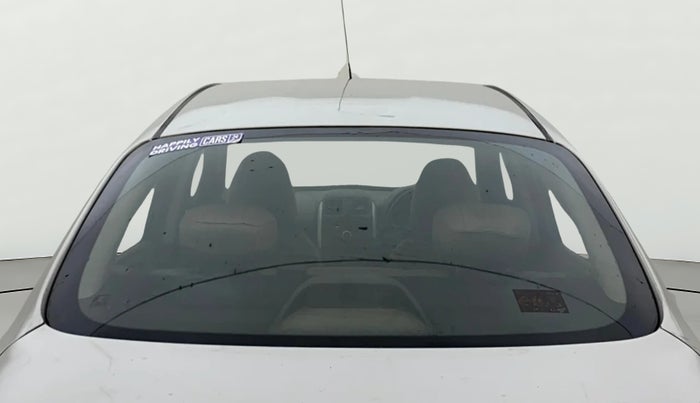 2013 Renault Scala RXE DIESEL, Diesel, Manual, 1,18,187 km, Rear Windshield