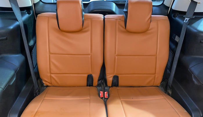 2017 Tata Hexa XMA 4X2 7 STR, Diesel, Automatic, 77,501 km, Third Seat Row ( optional )