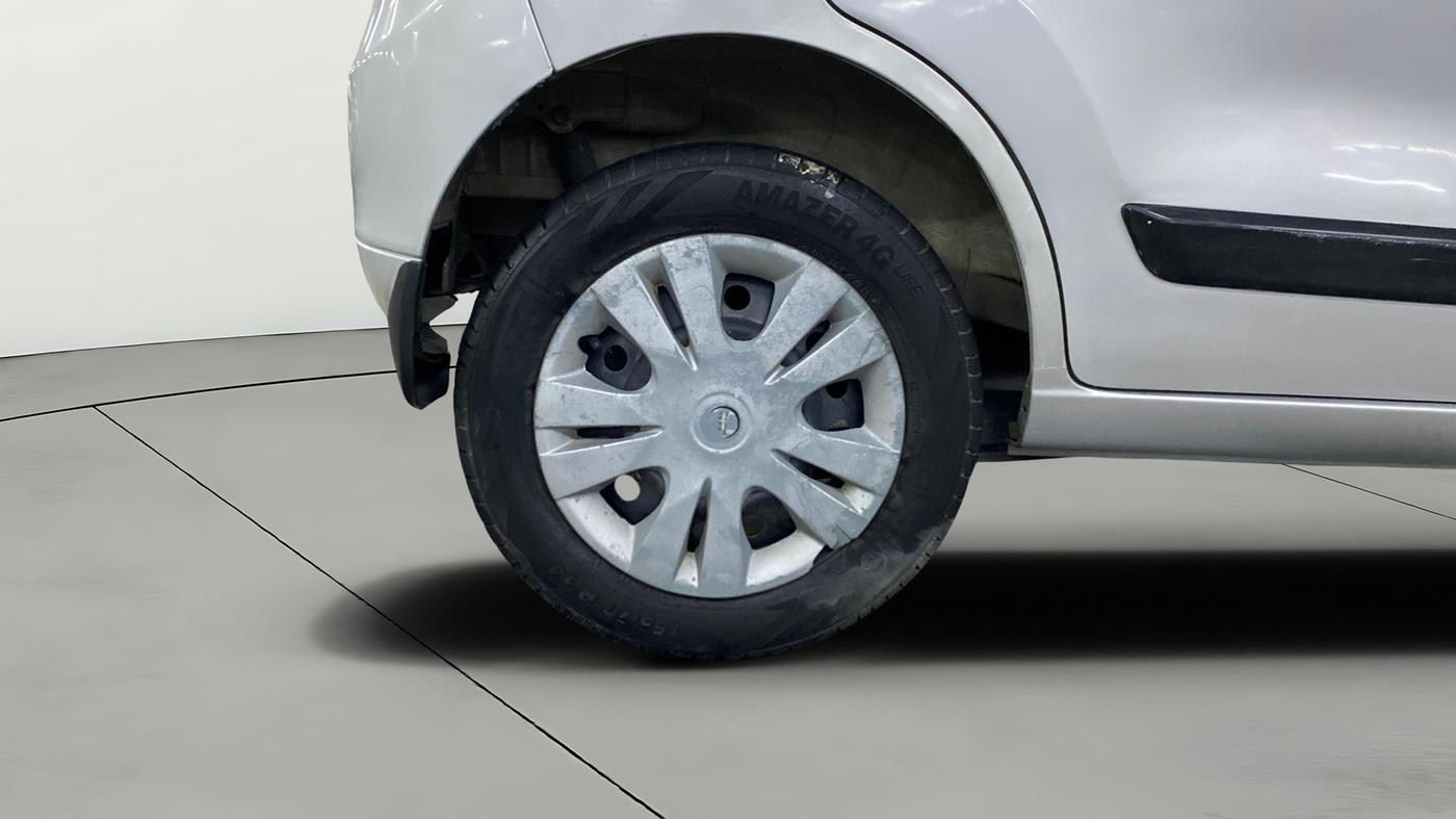 2015 Maruti Wagon R 1.0 VXI, Petrol, Manual, 49,284 km, Right Rear Wheel