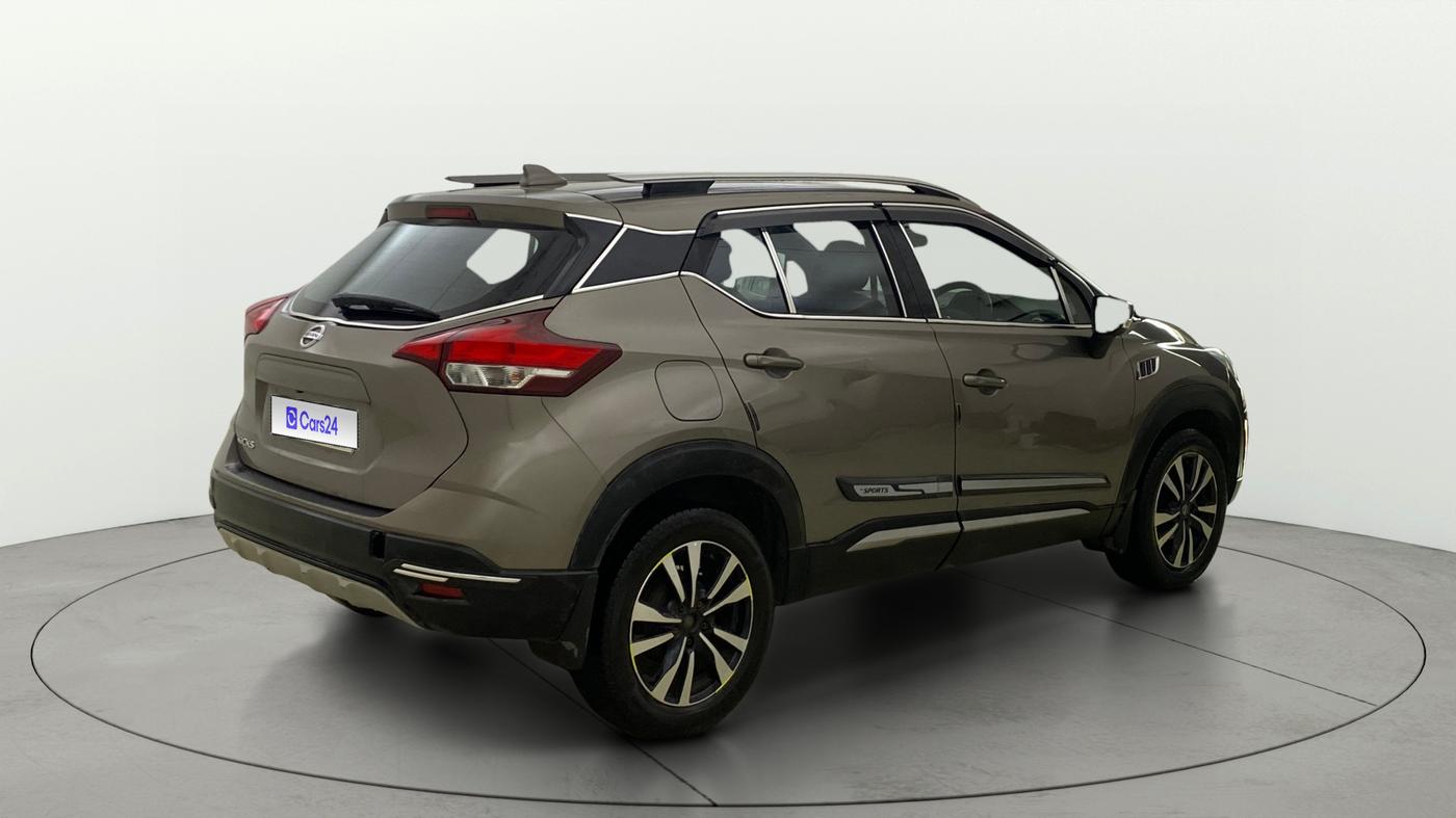 2021 Nissan Kicks XV 1.5, Petrol, Manual, 31,153 km, Right Back Diagonal