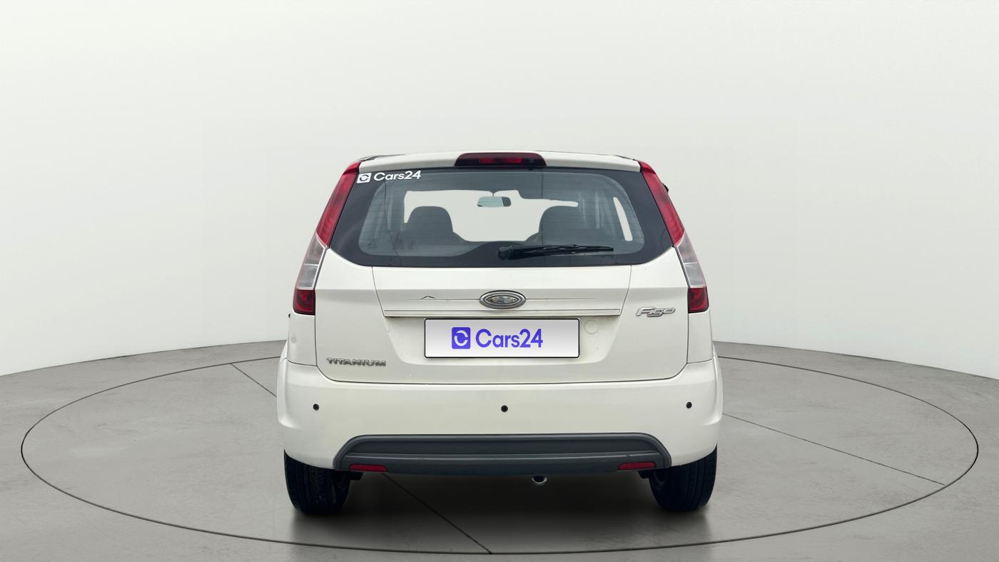 2015 Ford Figo TITANIUM 1.2 PETROL, Petrol, Manual, 67,115 km, Back/Rear