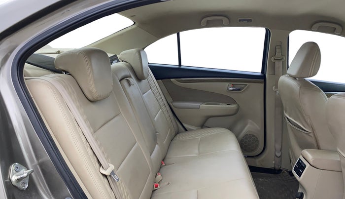 2018 Maruti Ciaz ZETA 1.5 SHVS MT PETROL, Petrol, Manual, 36,367 km, Right Side Rear Door Cabin