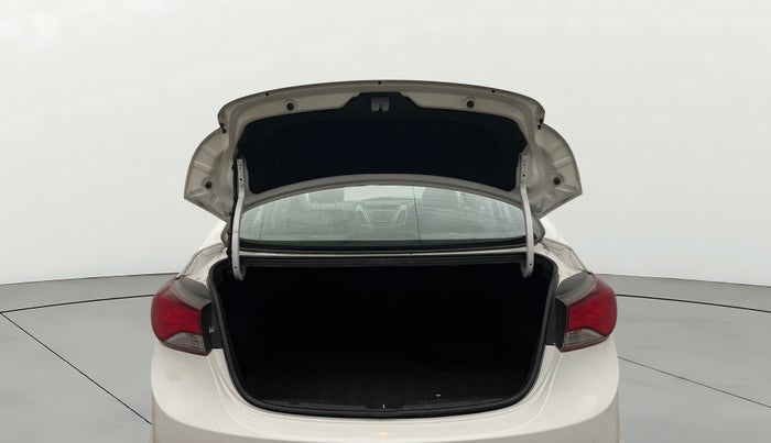 2016 Hyundai New Elantra 1.8 SX AT VTVT, Petrol, Automatic, 1,05,897 km, Boot Door Open