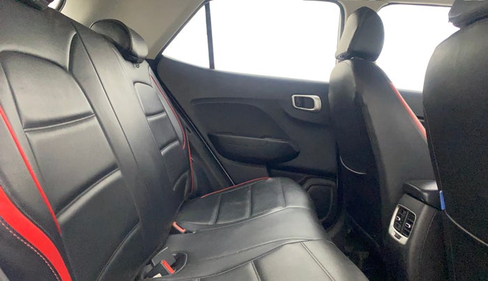 2020 Hyundai VENUE SX 1.0 TURBO IMT, Petrol, Manual, 58,095 km, Right Side Rear Door Cabin