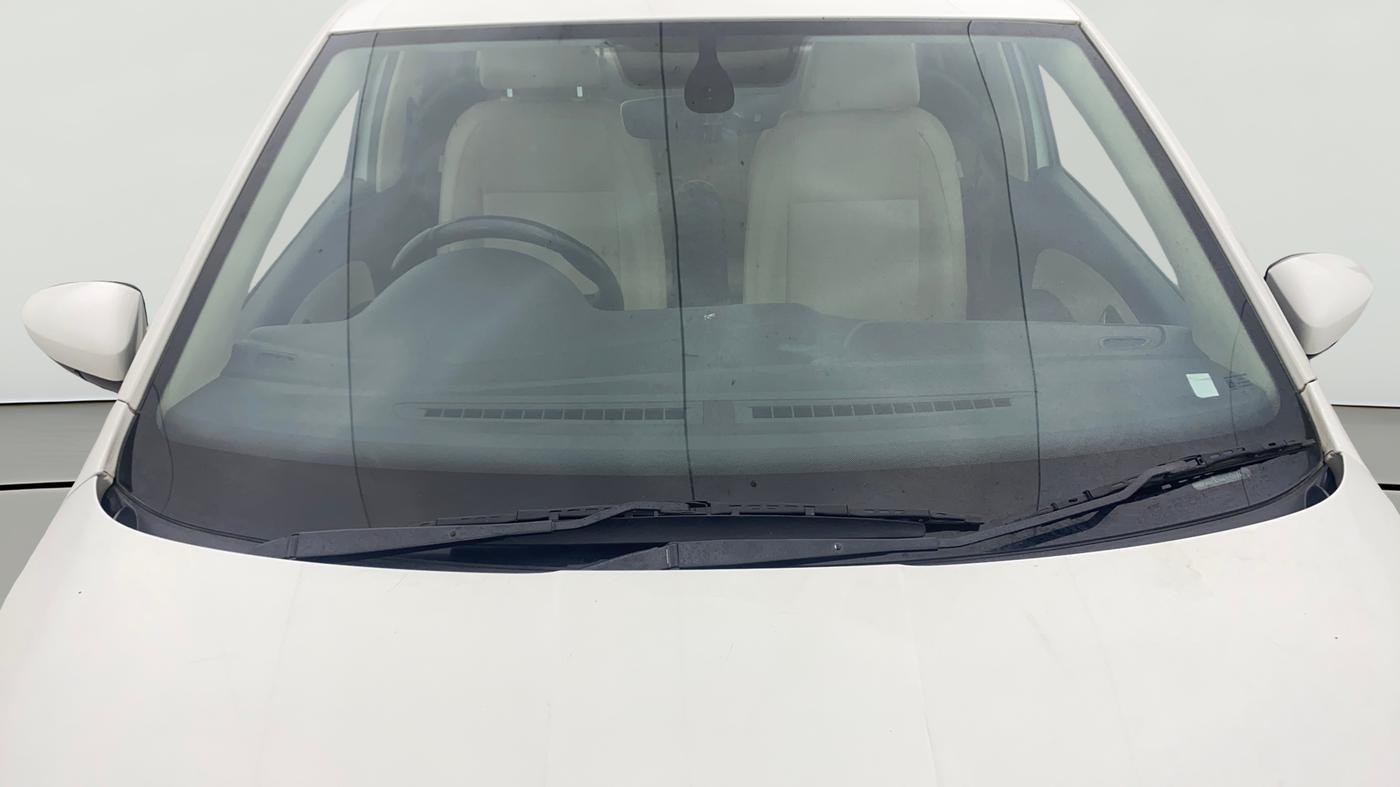 2017 Skoda Rapid STYLE 1.5 TDI AT, Diesel, Automatic, 1,12,847 km, Front Windshield