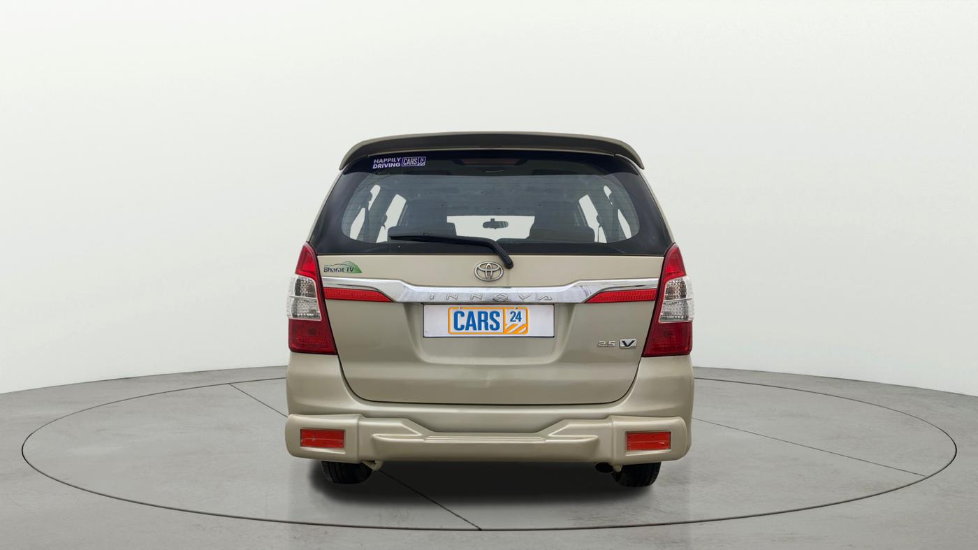 2015 Toyota Innova 2.5 VX 7 STR, Diesel, Manual, 94,748 km, Back/Rear