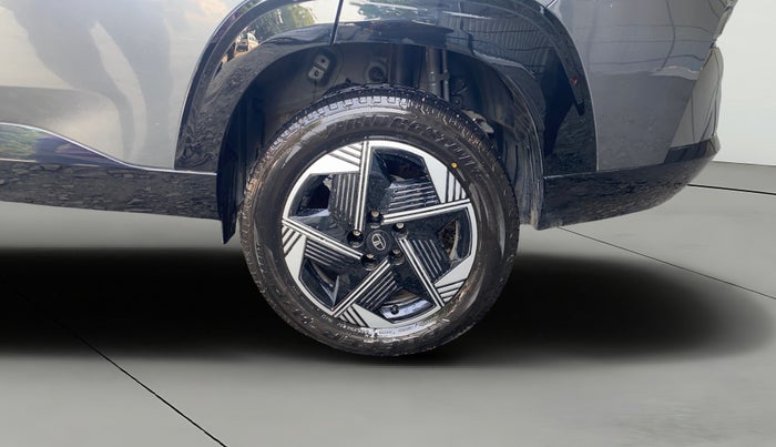 2025 Tata Curvv Pure Plus S 1.2 Petrol 7DCA, Petrol, Automatic, 5,167 km, Left Rear Wheel