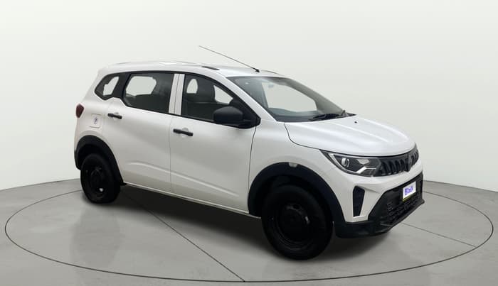 2025 Renault TRIBER Evolution, Petrol, Manual, 50 km, Right Front Diagonal