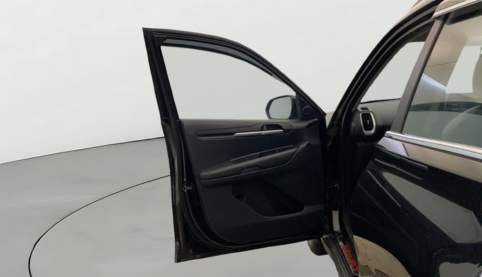 2023 KIA SONET HTK PLUS 1.5 IMT, Diesel, Manual, 58,501 km, LHS Front Door