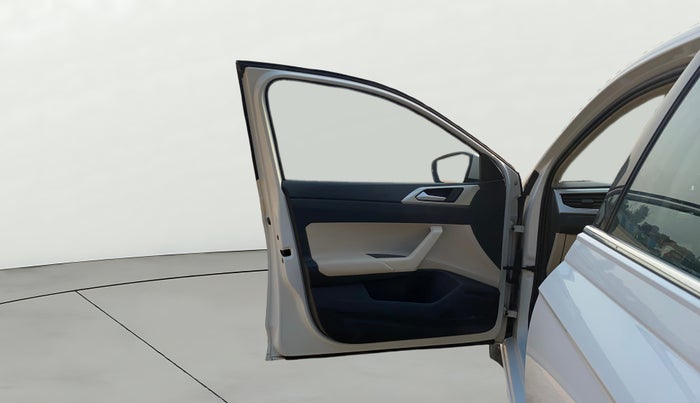 2022 Volkswagen VIRTUS TOPLINE TSI 1.0 AT, Petrol, Automatic, 67,723 km, LHS Front Door