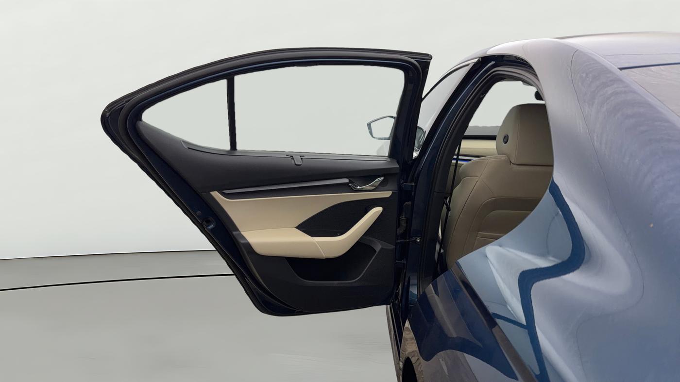 2022 Skoda Octavia L&K 2.0 AT, Petrol, Automatic, 30,297 km, LHS Rear Door