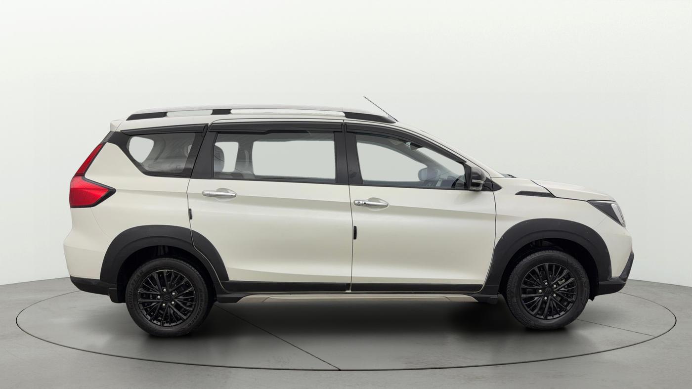 2020 Maruti XL6 ALPHA AT, Petrol, Automatic, 62,973 km, Right Side View