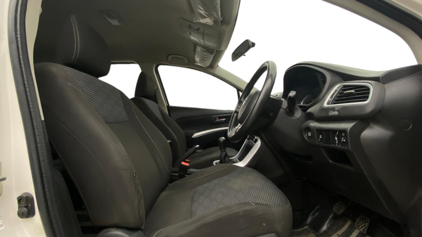 2020 Maruti S Cross ZETA 1.5, Petrol, Manual, 1,17,709 km, Right Side Front Door Cabin