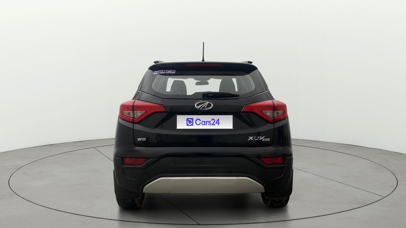 2020 Mahindra XUV300 W8 1.5 DIESEL, Diesel, Manual, 93,468 km, Back/Rear