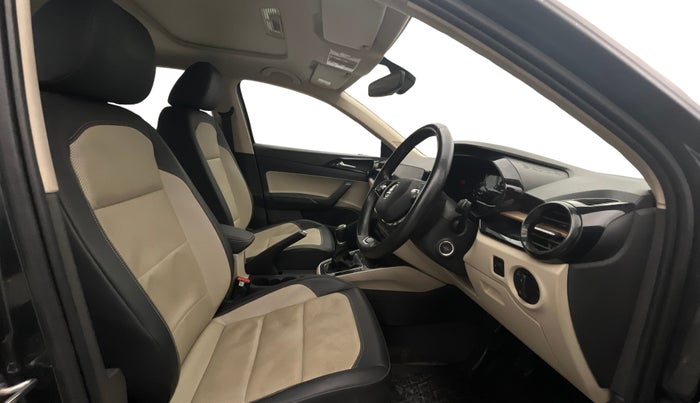 2022 Skoda SLAVIA STYLE 1.0L TSI MT, Petrol, Manual, 63,975 km, Right Side Front Door Cabin