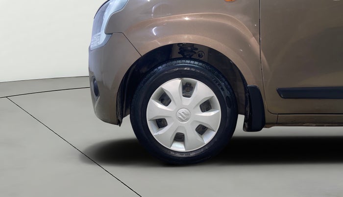 2022 Maruti New Wagon-R VXI 1.0, CNG, Manual, 82,667 km, Left Front Wheel