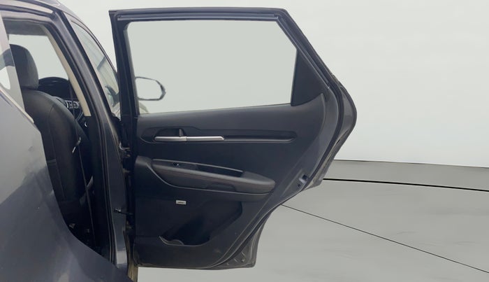 2020 KIA SONET GTX PLUS 1.0 IMT, Petrol, Manual, 28,909 km, RHS Rear Door