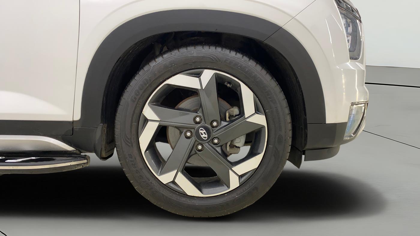 2021 Hyundai ALCAZAR 1.5 SIGNATURE MT 6STR, Diesel, Manual, 46,736 km, Right Front Wheel
