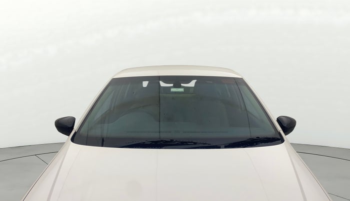 2016 Volkswagen Vento HIGHLINE 1.6 MPI, Petrol, Manual, 79,037 km, Front Windshield