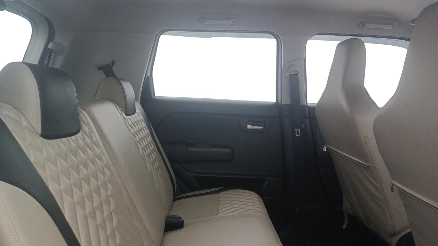 2019 Maruti New Wagon-R VXI 1.2 AMT, Petrol, Automatic, 35,723 km, Right Side Rear Door Cabin