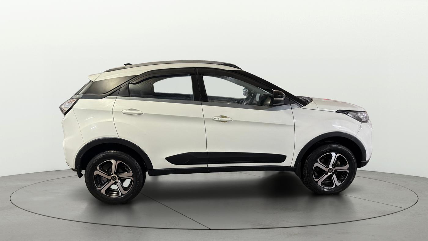 2022 Tata NEXON XZ PLUS PETROL, Petrol, Manual, 38,626 km, Right Side View