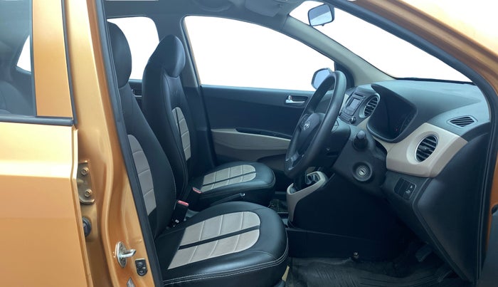 2016 Hyundai Grand i10 SPORTZ 1.2 KAPPA VTVT, Petrol, Manual, 45,125 km, Right Side Front Door Cabin