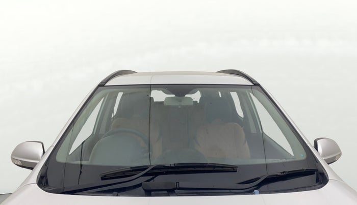 2018 Mahindra XUV500 W7, Diesel, Manual, 90,668 km, Front Windshield