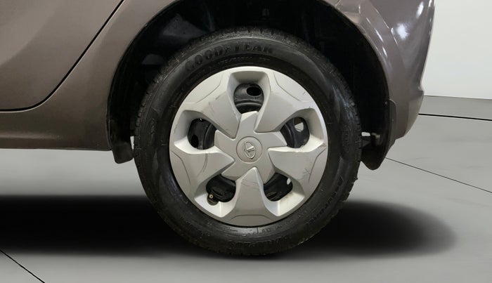 2017 Tata Tiago XT PETROL, Petrol, Manual, 48,577 km, Left Rear Wheel